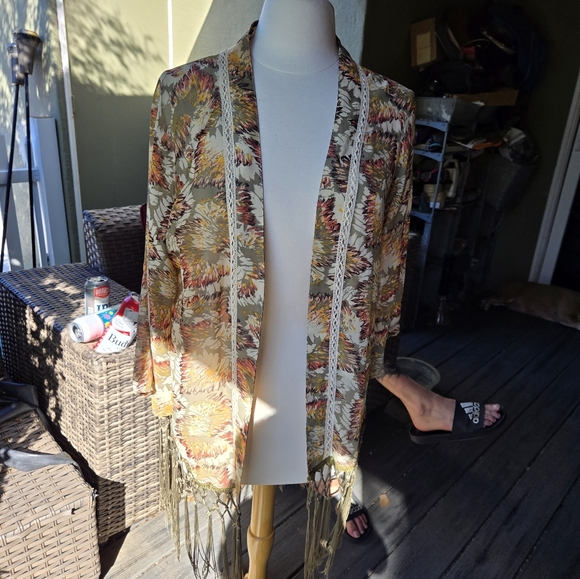 Miss Me Boho Floral Fringe Kimono Cardigan – Size Small - Picture 1 of 9